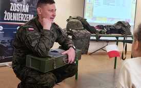 Żołnierze 153