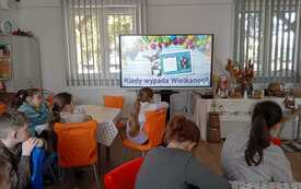 Wyjazd integracyjny do kina i na warsztaty wielkanocne 18