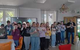 Wyjazd integracyjny do kina i na warsztaty wielkanocne 76