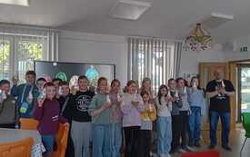 Wyjazd integracyjny do kina i na warsztaty wielkanocne 77