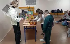 Warsztaty pszczelarskie w naszej szkole 28