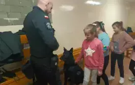 Wizyta funkcjonariuszy służby więziennej  11