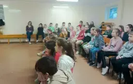 Wizyta funkcjonariuszy służby więziennej  24