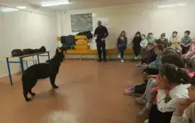 Wizyta funkcjonariuszy służby więziennej  27