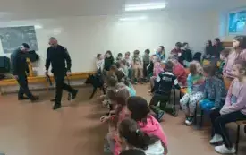 Wizyta funkcjonariuszy służby więziennej  31