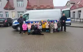 Wizyta funkcjonariuszy służby więziennej  32