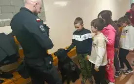 Wizyta funkcjonariuszy służby więziennej  34