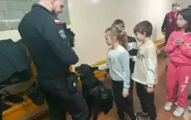 Wizyta funkcjonariuszy służby więziennej  37