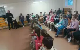 Wizyta funkcjonariuszy służby więziennej  43