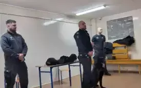 Wizyta funkcjonariuszy służby więziennej  51