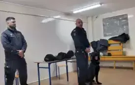 Wizyta funkcjonariuszy służby więziennej  52