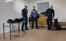 Wizyta funkcjonariuszy służby więziennej  56