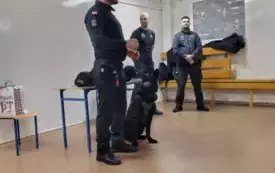 Wizyta funkcjonariuszy służby więziennej  58