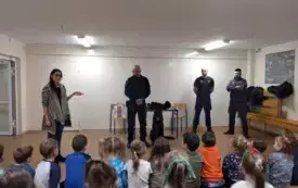 Wizyta funkcjonariuszy służby więziennej  60