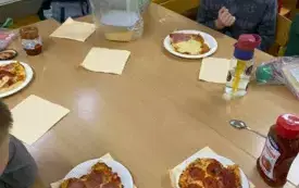 PIZZA Z PIECZARKAMI Z KLASOWEJ HODOWLI 7