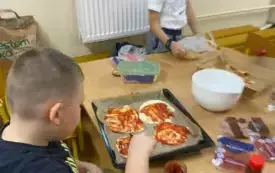 PIZZA Z PIECZARKAMI Z KLASOWEJ HODOWLI 11