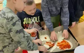 PIZZA Z PIECZARKAMI Z KLASOWEJ HODOWLI 14