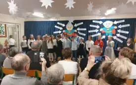 Uroczystość Babci i Dziadka w naszej szkole 108