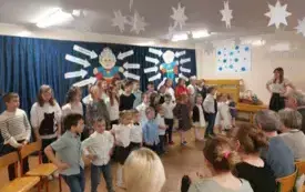 Uroczystość Babci i Dziadka w naszej szkole 172