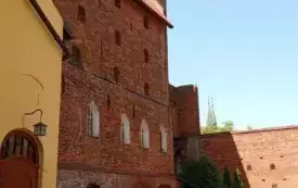 Rewia na lodzie 104