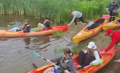 Zdjęcie do    SPŁYW KAJAKOWY BIEGIEM RZEKI EŁK