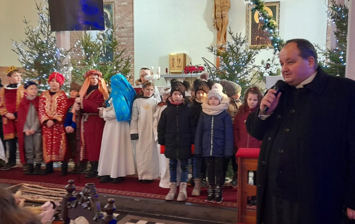 Zdjęcie do Występ naszych dzieci w kościele w Grabniku 
