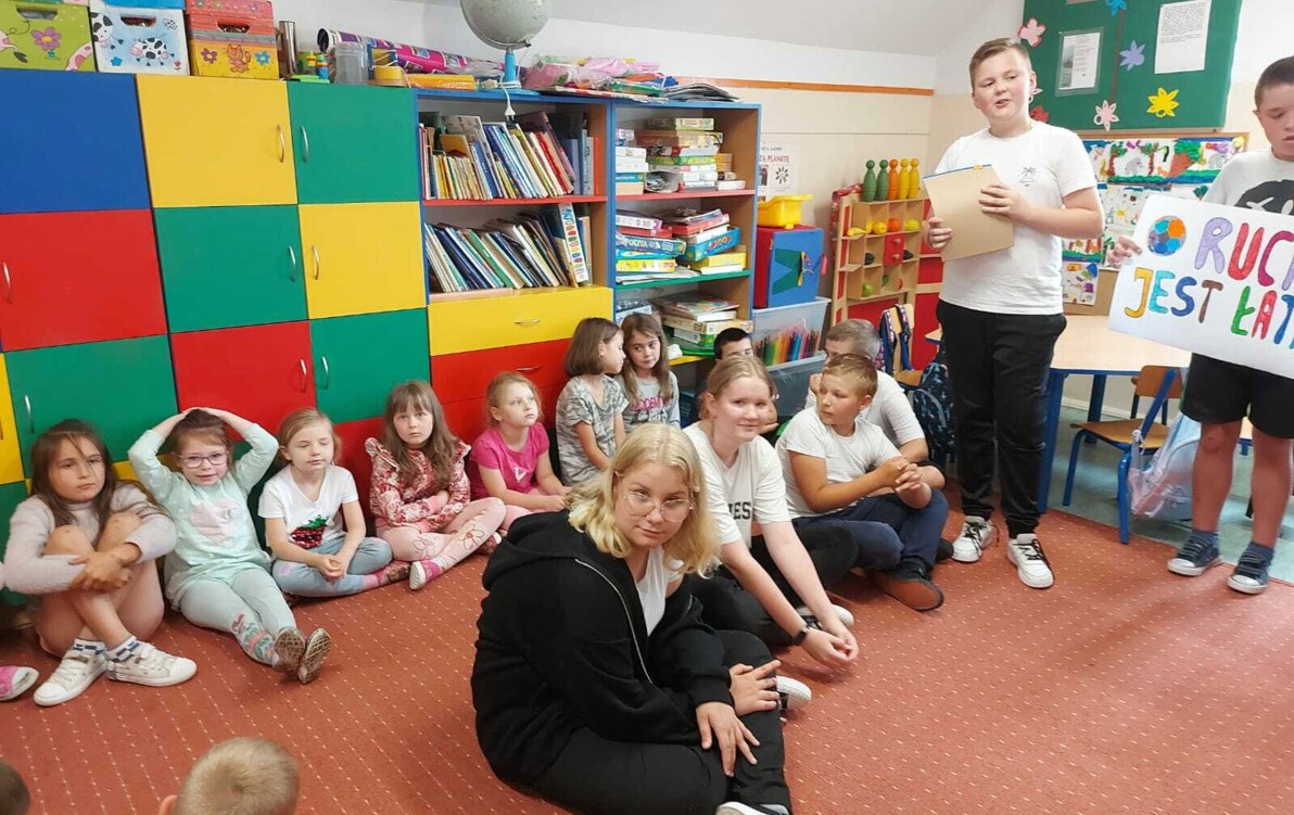 Zdjęcie do Projekt &bdquo;Ruch jest łatwy&rdquo;  Piątoklasiści z wizytą w oddziale przedszkolnym