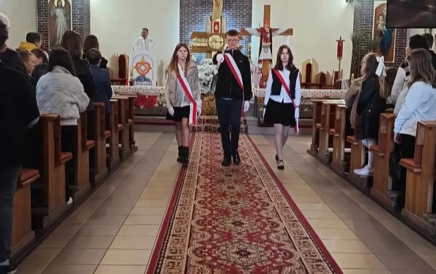 Zdjęcie do Poczet sztandarowy na wyjeździe