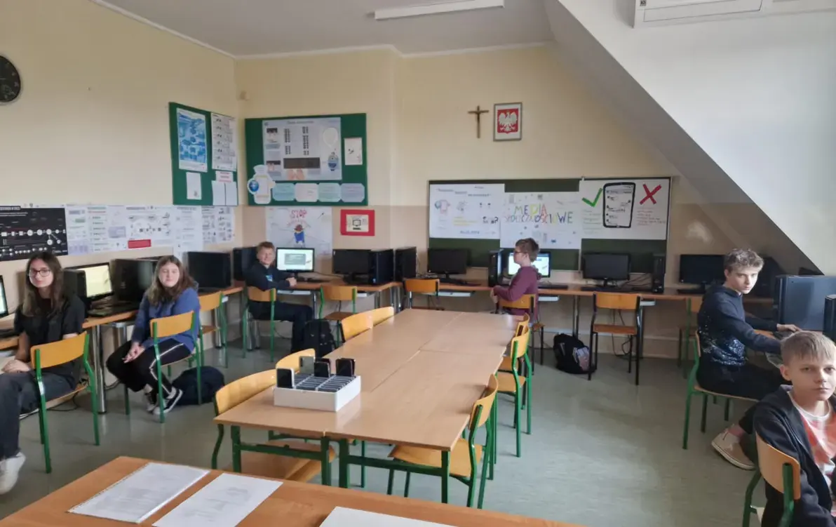 Zdjęcie do V OG&Oacute;LNOPOLSKI KONKURS CZYTELNICZY &bdquo;Reading Brings Us Unknown Friends&rdquo;
