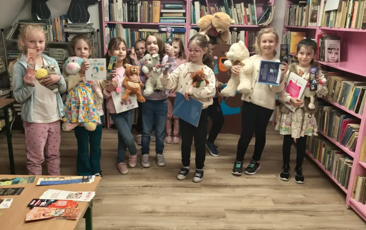 Zdjęcie do Dzień Pluszowego Misia w bibliotece szkolnej
